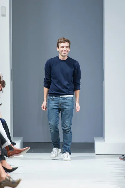 Look 30